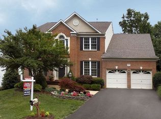 43330 Snead Ln, Chantilly, VA 20152