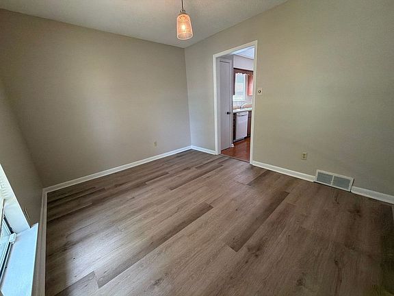 3rd image of 2253 Mangum Rd