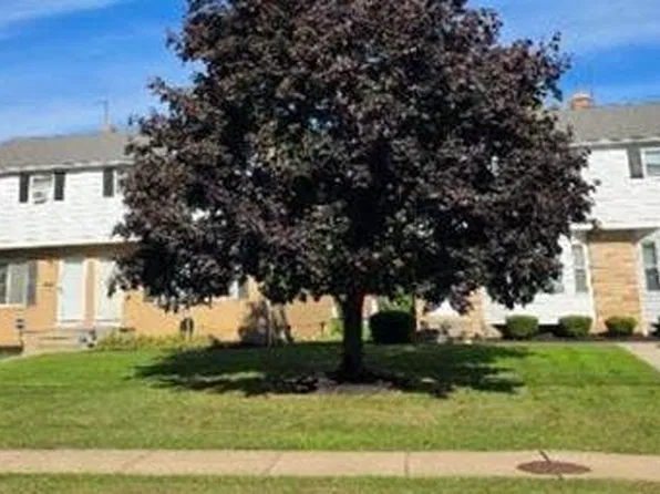 27603 Lake Shore Blvd, Euclid, OH 44132