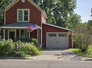 112 Hillside Dr, Jordan, MN 55352