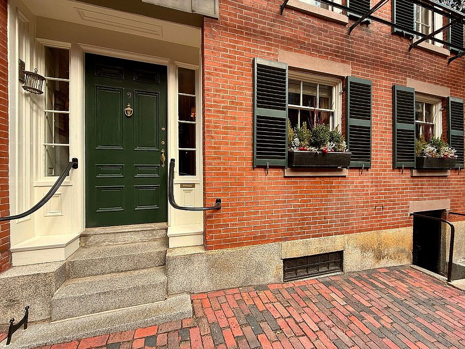 1st image of 9 W Cedar St