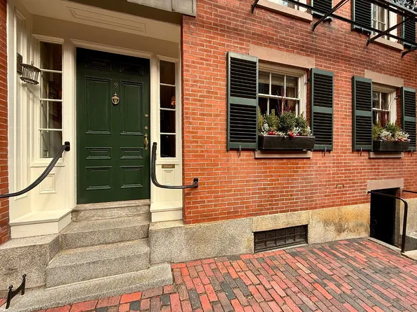 9 W Cedar St, Boston, MA 02108