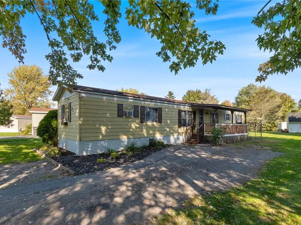1612 Hennessey Rd Lot 84, Ontario, NY 14519