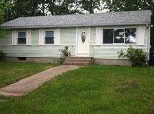 154 Adrian St, Warwick, RI 02886