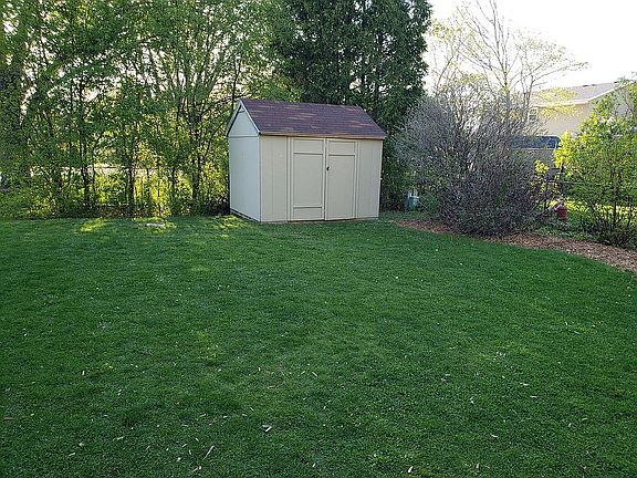 3rd image of 7034 Evans Dr