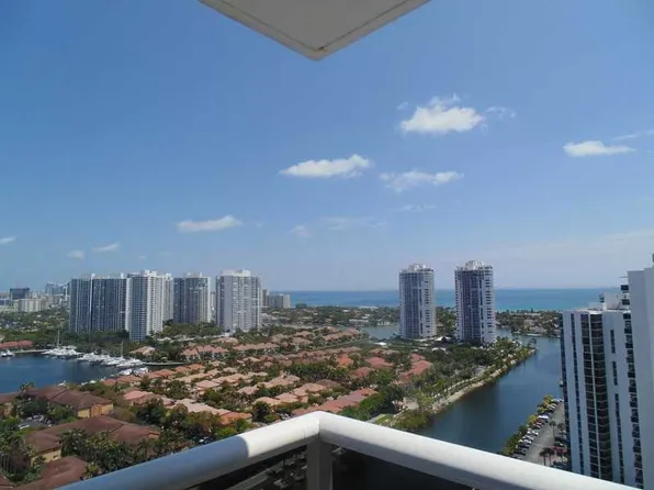3675 N Country Club Dr Penthouse 2, Miami, FL 33180