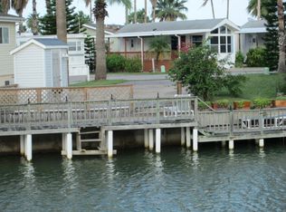 711 E Clam Cir, Port Isabel, TX 78578