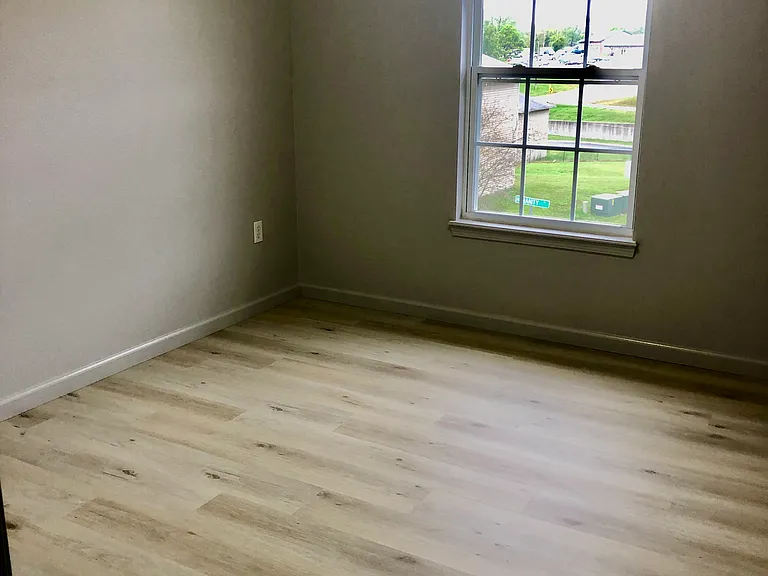 128 Knowledge Ave #D — Photo 5