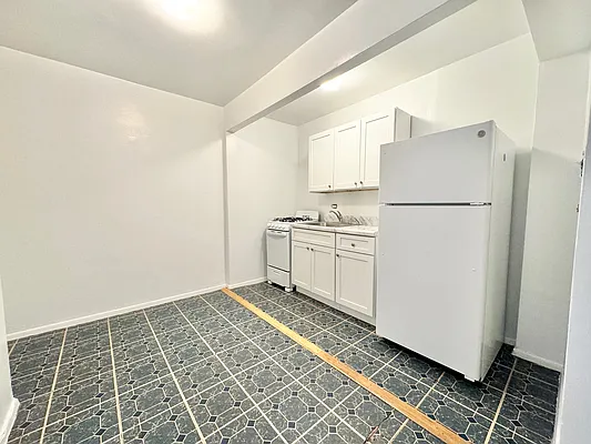 Rented by Skyward | media 23