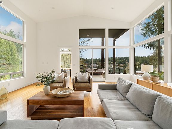 2nd image of 1666 Lake Front Rd