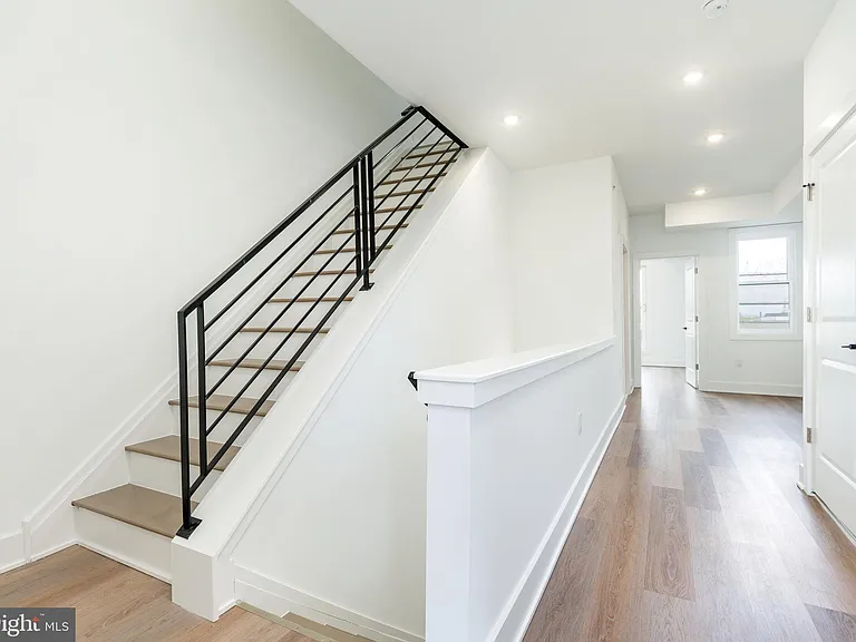 2252 N Front St #3 — Photo 15