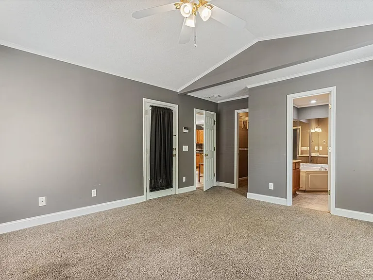 10629 Lone Star Way — Photo 8