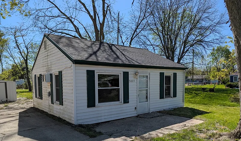 5021 Christiansen Rd photo 1