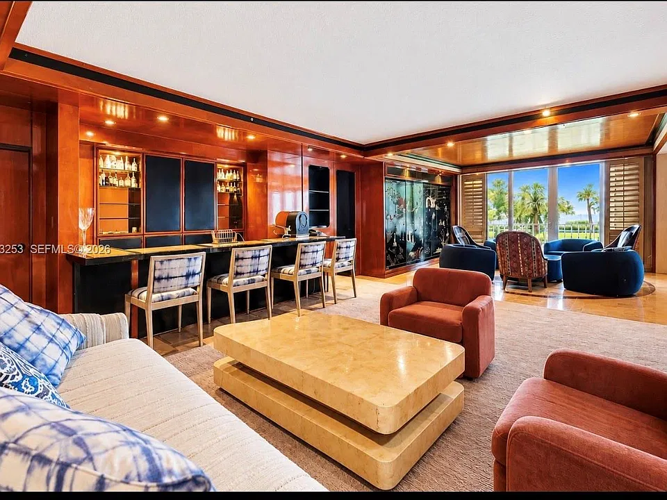 11111 Biscayne Blvd #227