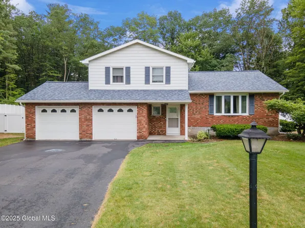 5012 Juniper Lane, Guilderland, NY 12303