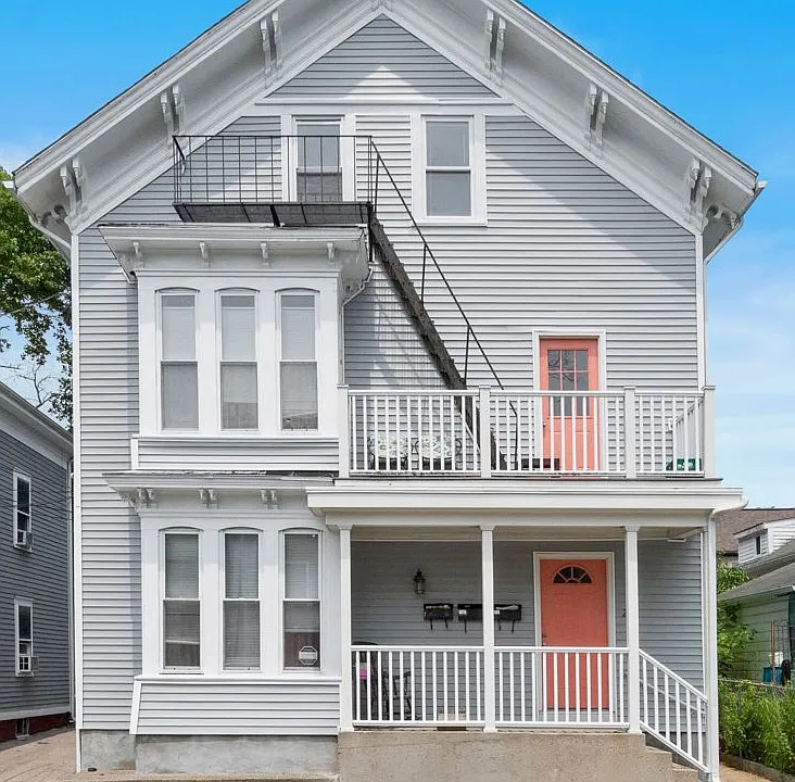 202 Lippitt St #2