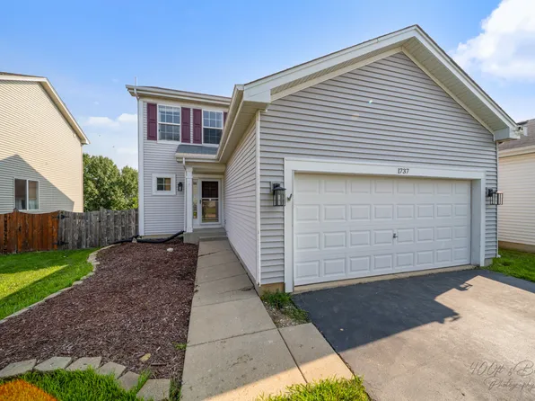 1737 S Fallbrook Dr, Round Lake, IL 60073