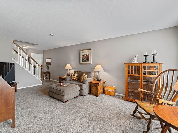 3rd image of 1311 Barkley Ct