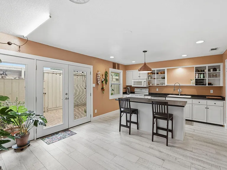 6408 Burgoyne Rd #157 — Photo 4