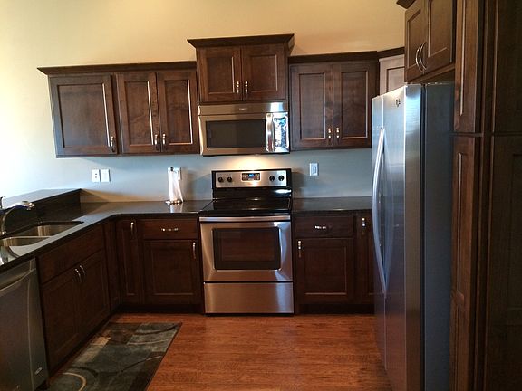 Kitchen with granite 