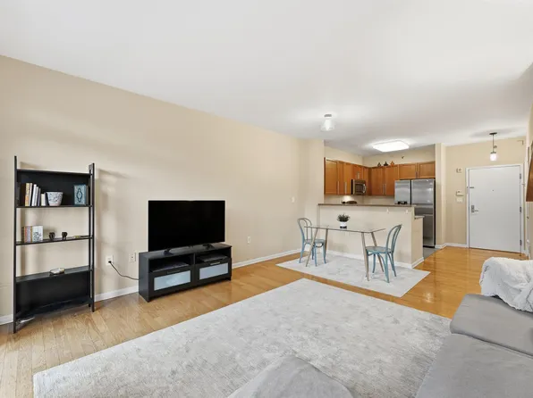 4 Constellation Place image 11 of 21