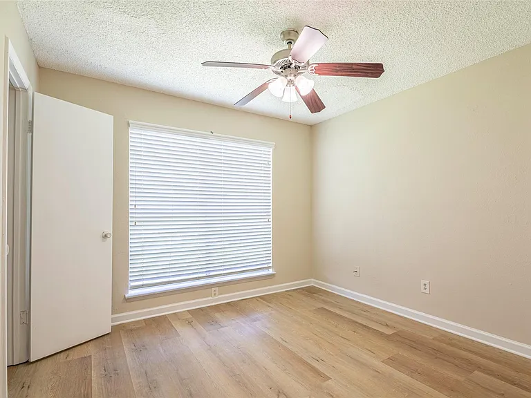 1262 Rock Canyon Dr — Photo 24
