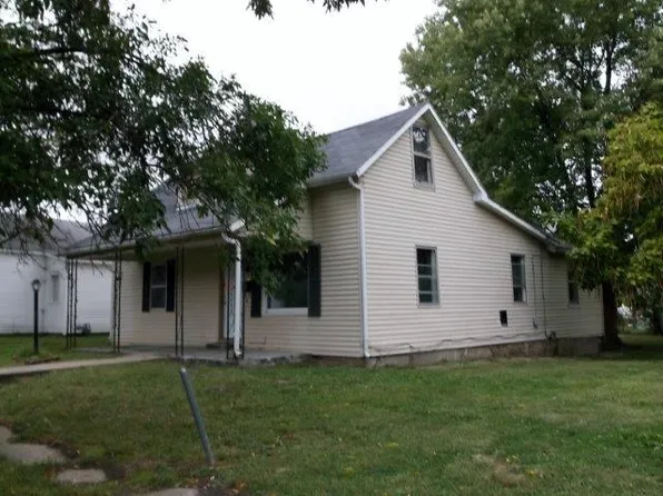817 E 14th St, Sedalia, MO 65301