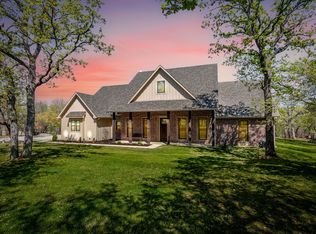 322 Mountain View Ct, Sunset, TX 76270