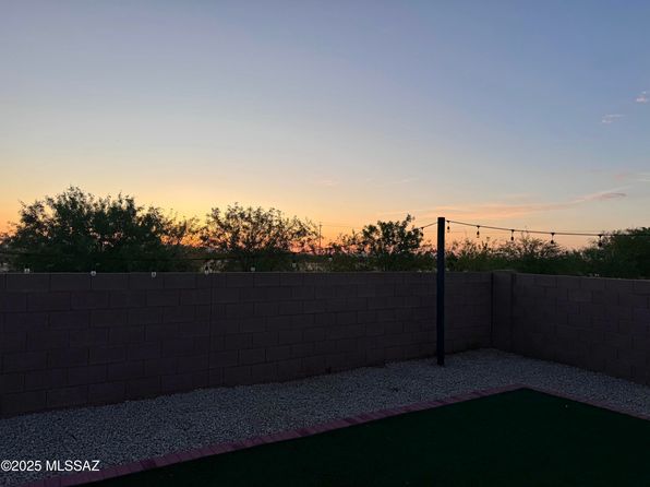 6284 S Nightjar Ln, Tucson, AZ 85757