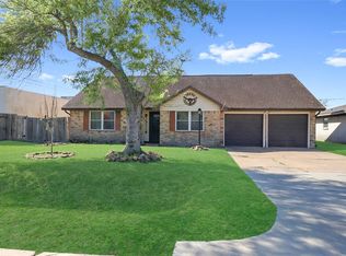 2818 Spa Dr, Deer Park, TX 77536