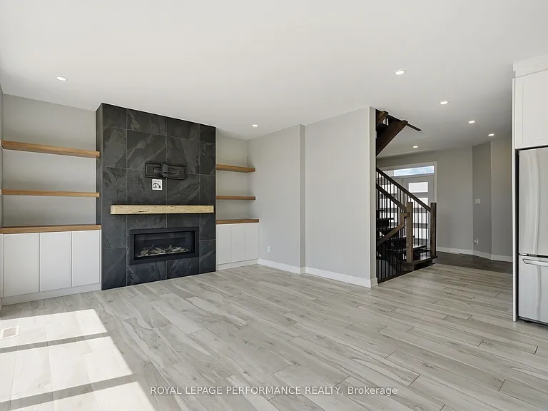 504 Barrage St — Photo 15