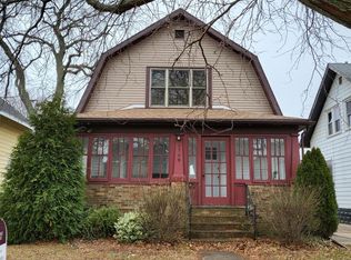 1709 69th St, Kenosha, WI 53143