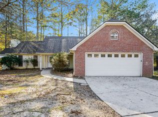 10954 Clearwater Dr, Hampton, GA 30228