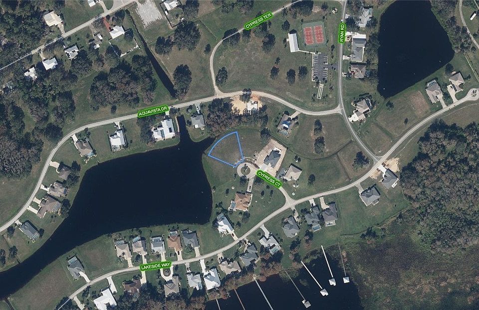 2nd image of 700 Cypress Ct