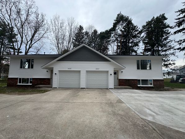 16337 Comstock St, Grand Haven, MI 49417