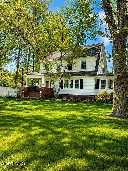 3rd image of 634 Glen Street