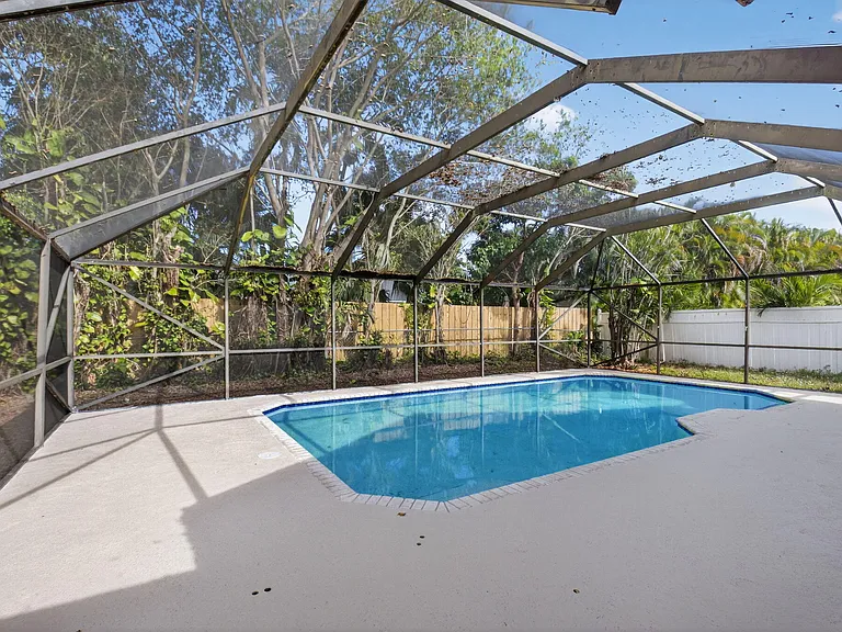 4135 Bay Laurel Way — Photo 37