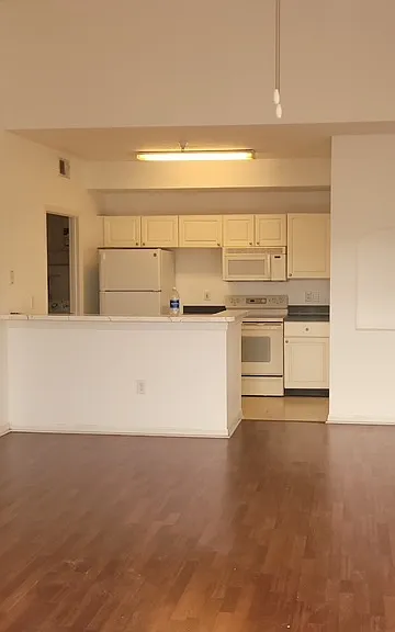 5500 Metrowest Blvd #307 — Photo 2