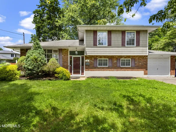 44 Koenig Lane, Freehold, NJ 07728