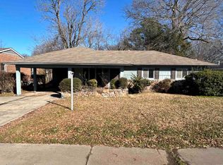 210 W 19th St, Stuttgart, AR 72160