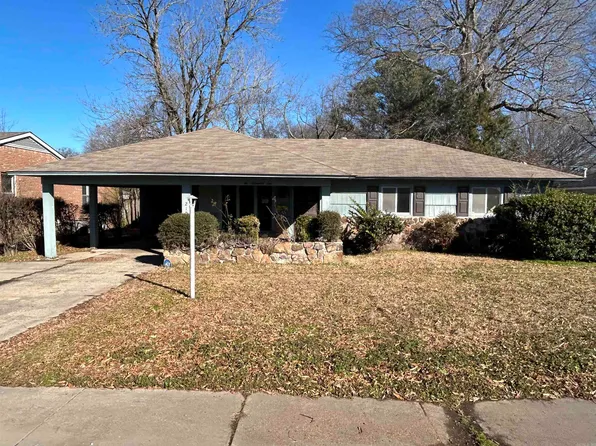 210 W 19th St, Stuttgart, AR 72160