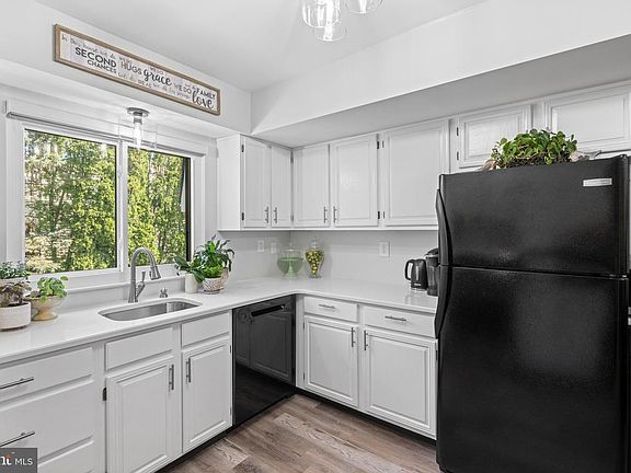 5th image of 2809 Eagle Rd #2809