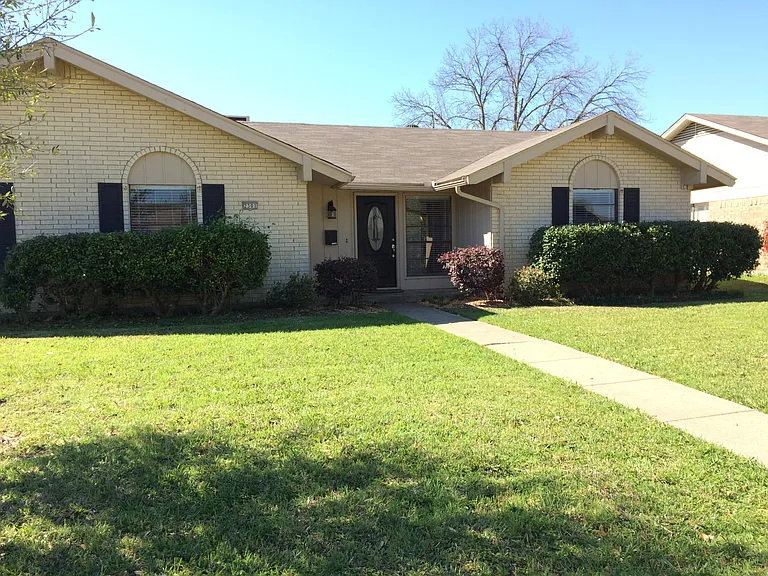 2301 Flat Creek Dr — Photo 5