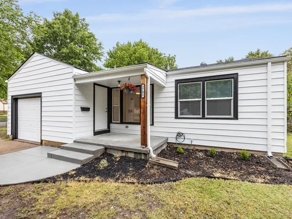5702 E Skinner St, Wichita, KS 67218