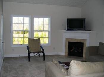 4th image of 14 Brickton Way W