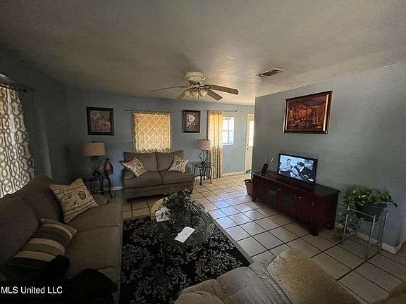 5th image of 3420 Ken Ave