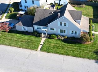 65 Stevens Rd, Cranston, RI 02910