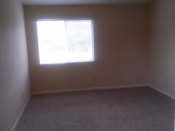 Queen Size Furniture Fits in Guest