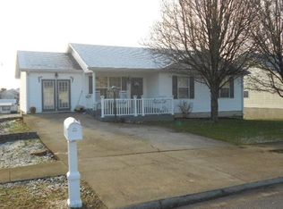 5108 Ridgeview Dr, Lawrenceburg, KY 40342