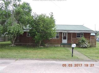 180 Oklahoma Ave, Poca, WV 25159